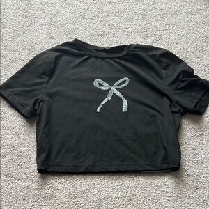 Black Crop Top Shirt with Bow Design